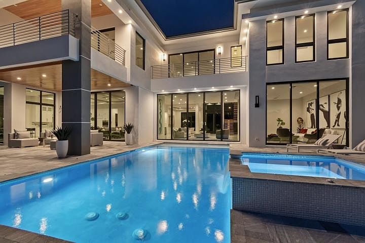 1st image of 28 Little Harbor Way