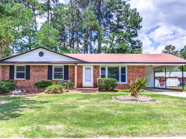 4505 Castlebar Dr, Raleigh, NC 27604