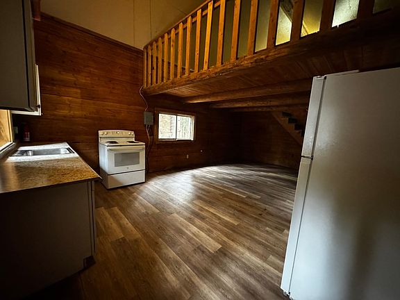 4th image of 2651 Wecota Dr Cabin 211