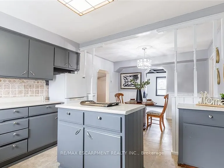 355 Jones Rd — Photo 10