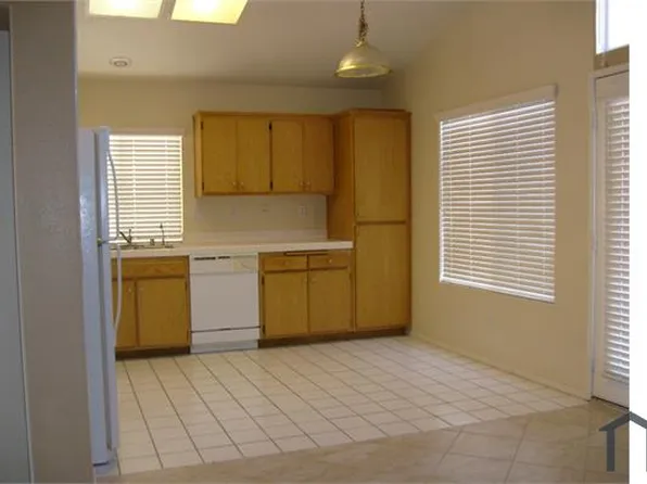 36818 Pine Valley Ct, Palmdale, CA 93552