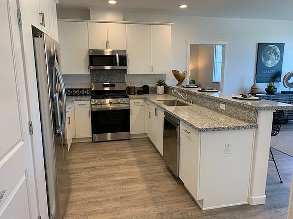 3rd image of 655 W Spain St #11