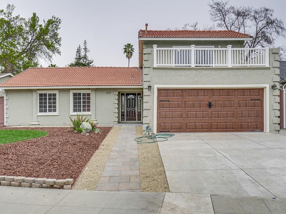 1st image of 607 Lanfair Dr