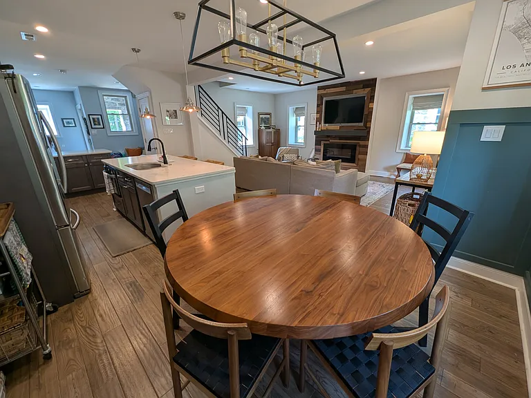 7044 Lincoln Dr — Photo 5