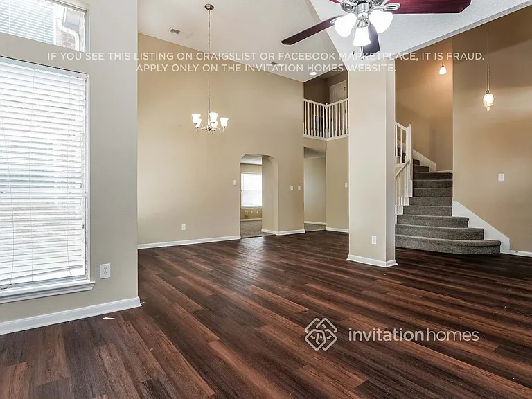 553 Mercer St — Photo 11