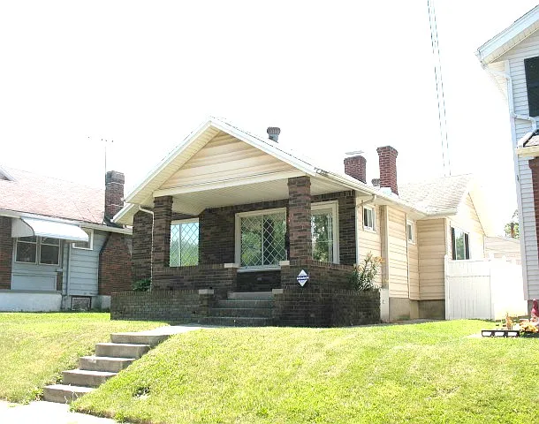 3516 Wayne Ave photo 1
