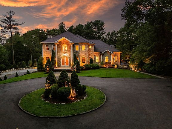 2nd image of 9 Grandview Rd