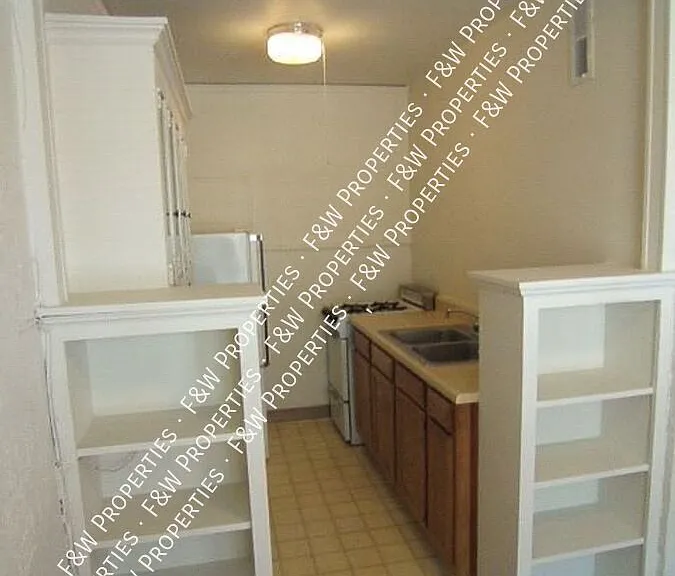 1544 E Broad St #305 — Photo 21