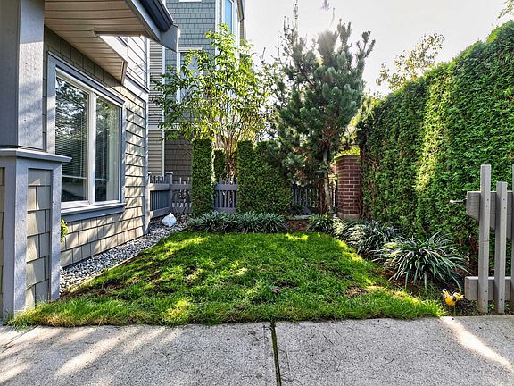4th image of 8138 204th St #4
