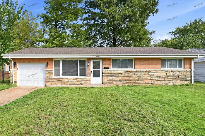 2221 Kerwin Dr