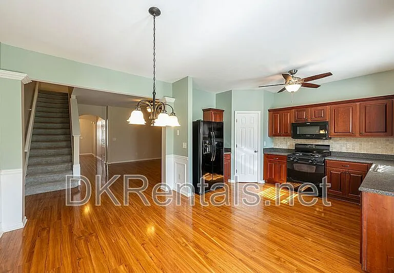 1959 Lakeshore Overlook Cir NW — Photo 8
