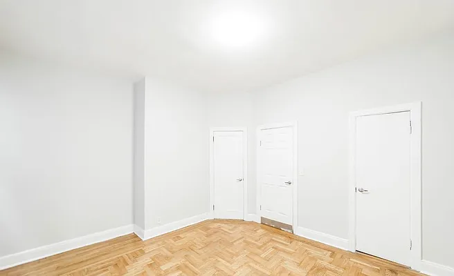 Rented by Compass | media 37