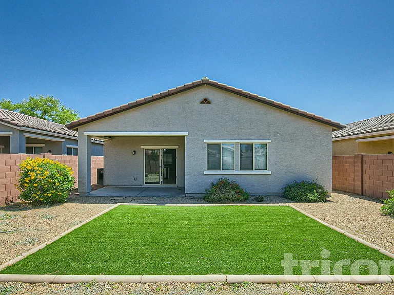 45656 W Sky Ln — Photo 12