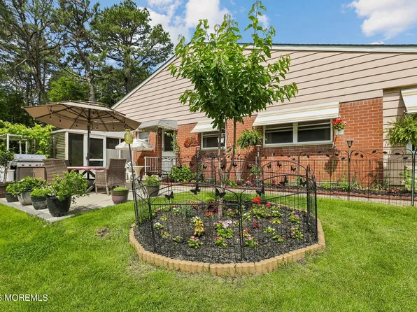 32 A Franklin Lane, Whiting, NJ 08759