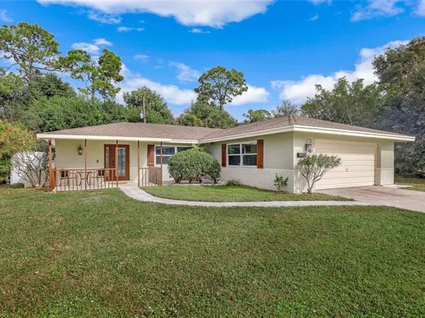 2473 Poinciana ST, NAPLES, FL 34105