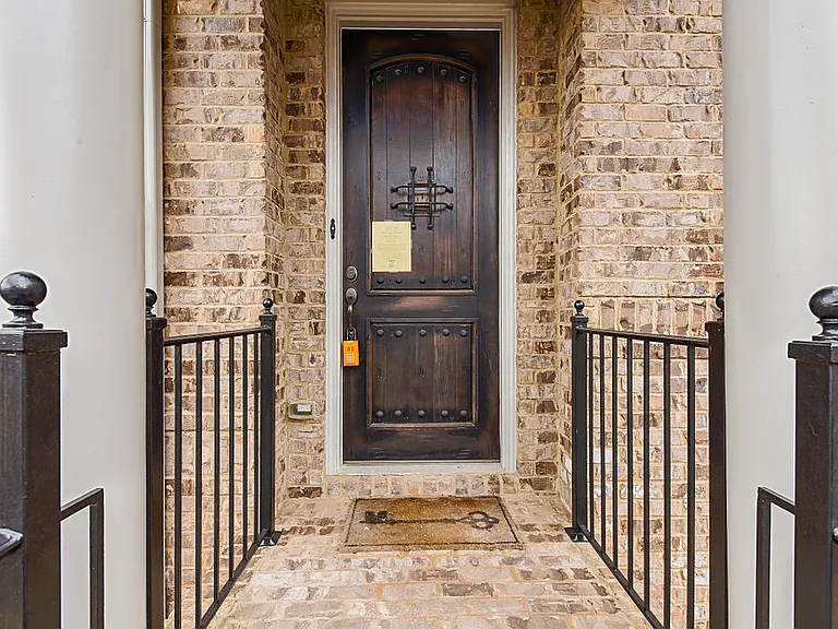 3515 Peacock Rd — Photo 2