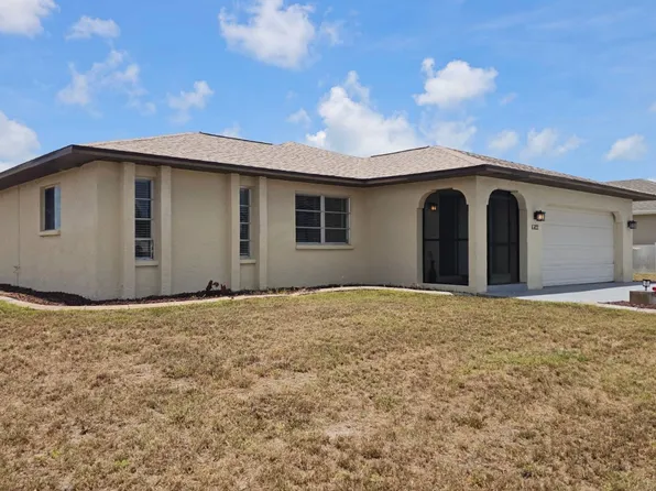 180 Caddy Rd, Rotonda West, FL 33947