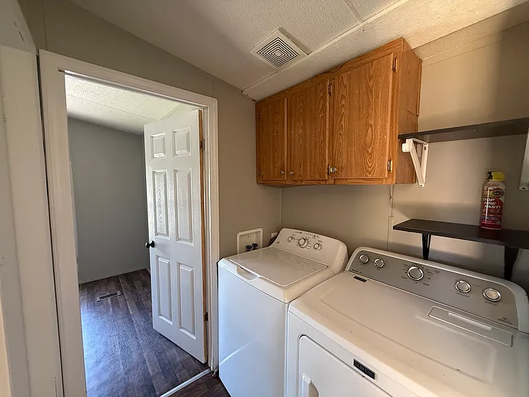 220 Thor Ln — Photo 11