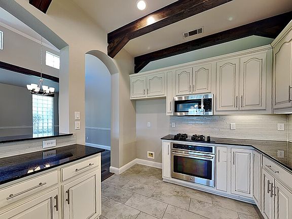 3rd image of 2120 Stone Creek Dr
