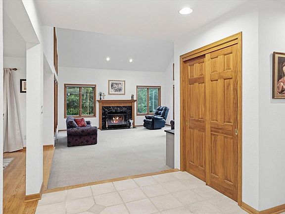 5th image of 1264 Creekside LANE