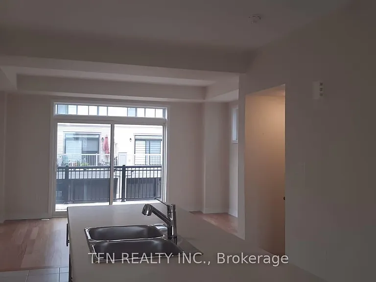 215 Melody Ln — Photo 4