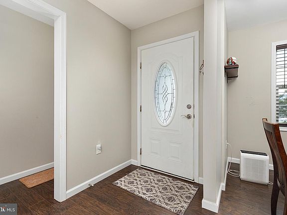 2nd image of 325 Cherry St