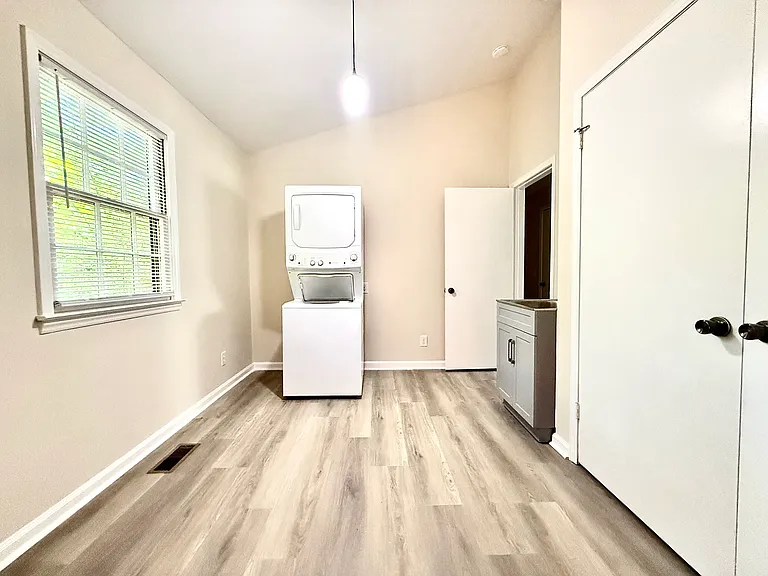 6231 Thom Rd — Photo 12