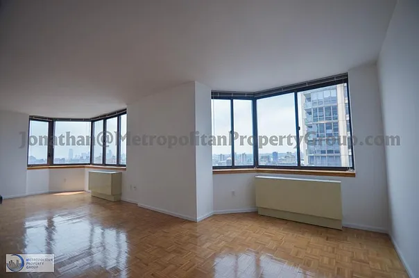 Rented by Metropolitan Property Group | media 16