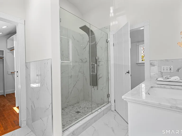 1090 Ridgefield Rd — Photo 20
