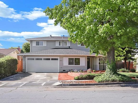 3rd image of 4830 Castlewood Dr