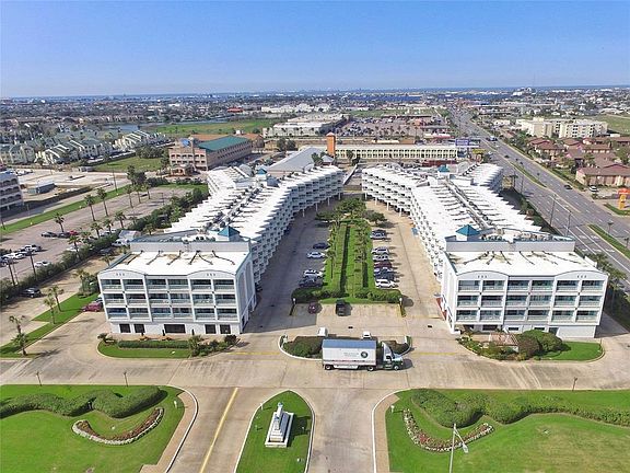 2nd image of 6102 Seawall Blvd #319