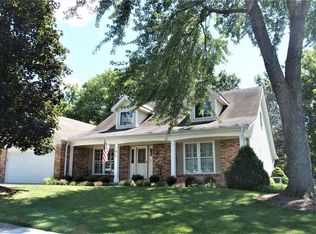 8 Shadow Creek Dr, Saint Peters, MO