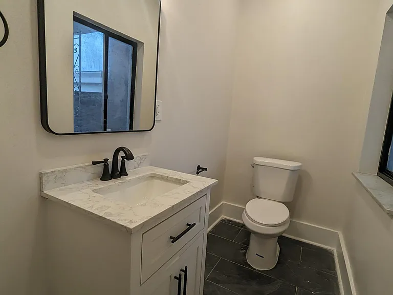 5229 Stanton Ave — Photo 4