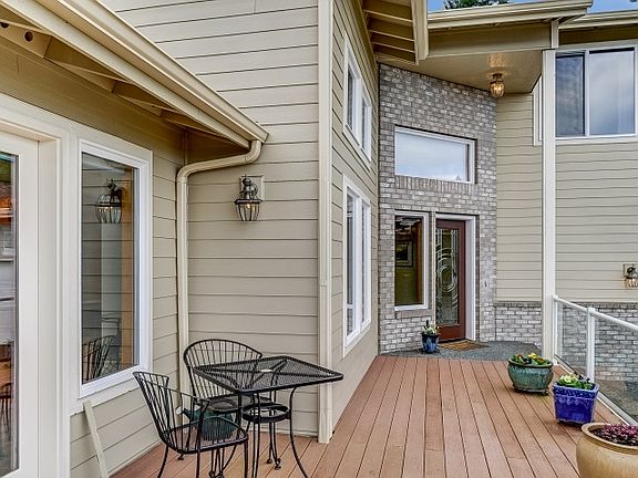 2nd image of 2816 Chambers Bay Dr