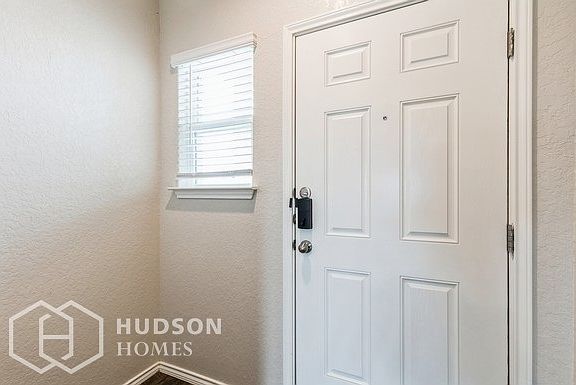 4th image of 12908 Cicely Ct