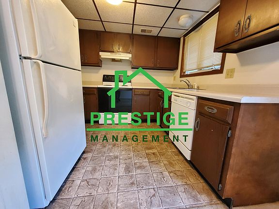 3rd image of 406 College Ave APT 3