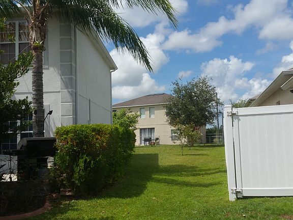 4th image of 527 Bassett Dr
