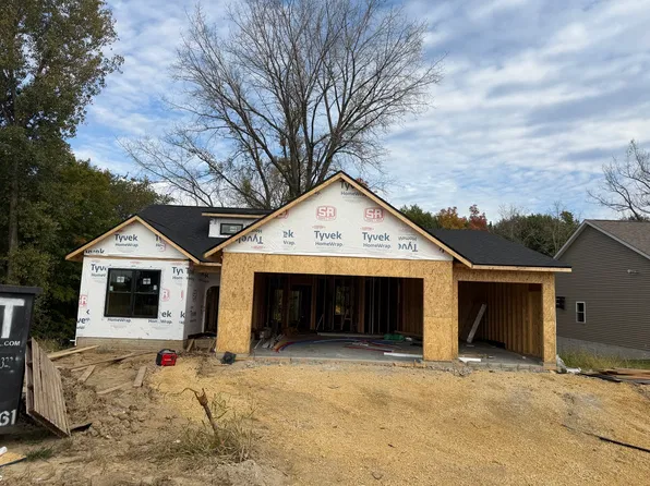 1303 8th Ave, Pt Byron, IL 61275
