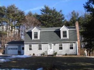 7 Huckins Ave, York, ME 03909