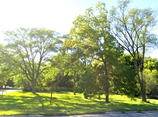 38630 N Sheridan Rd, Beach Park, IL 60099