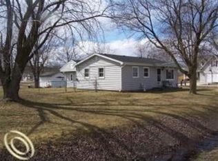 4625 9th St, Kimball, MI 48074