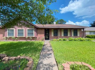 7710 Romney Rd, Houston, TX 77036