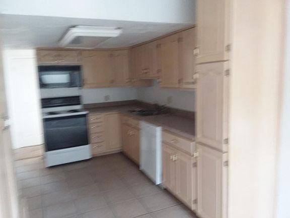 3rd image of 15000 Ashford St APT 54