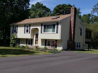 26 Hemlock St, Middleboro, MA 02346