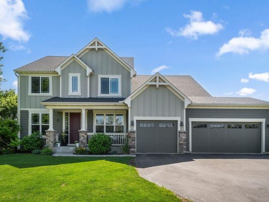 2530 Fieldstone Dr, Victoria, MN 55386