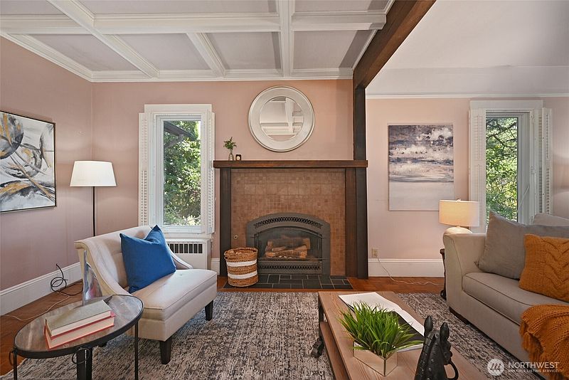 4th image of 4810 54th Avenue SW