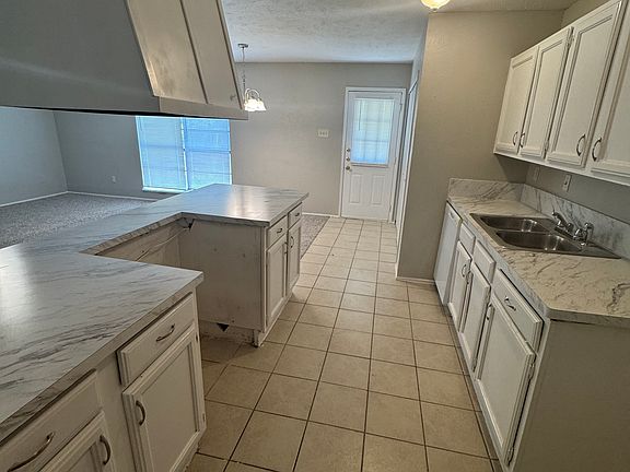 5th image of 6300 Buckingham Trl