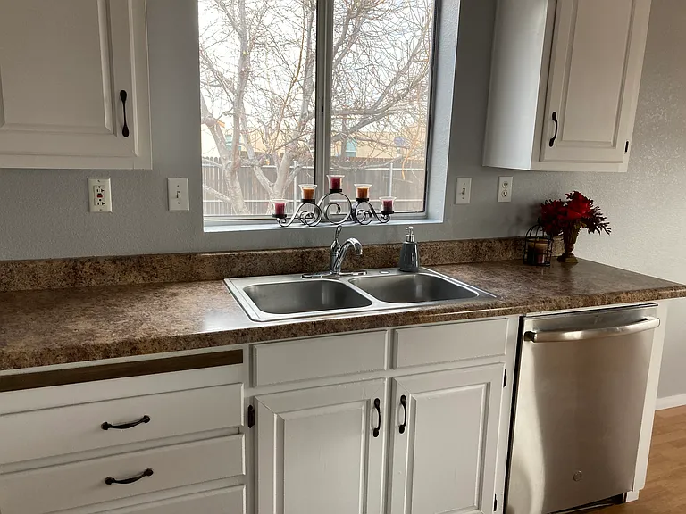 4517 Katie Cir E — Photo 20