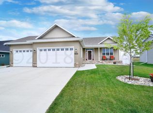 4189 Crystal Dr, Grand Forks, ND 58201