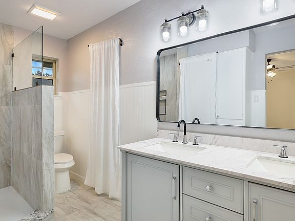 3rd image of 2912 Country Place Ct